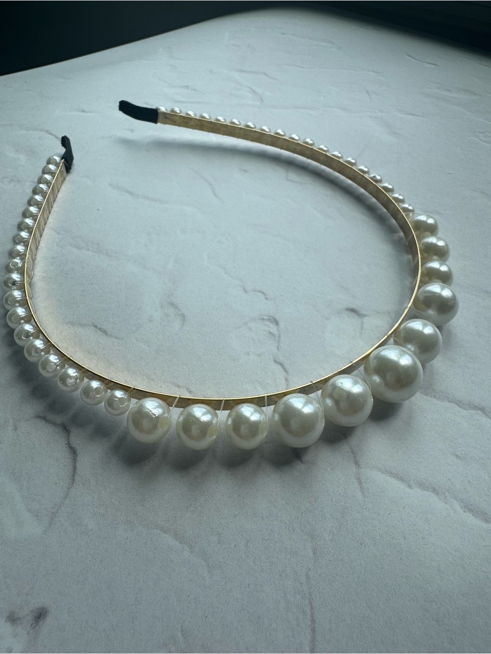 Aratta Gold  Pearl Embellished Headband - Elegant Women’s Hair Accessory